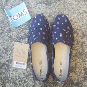 NWT Navy Party Dots Toms